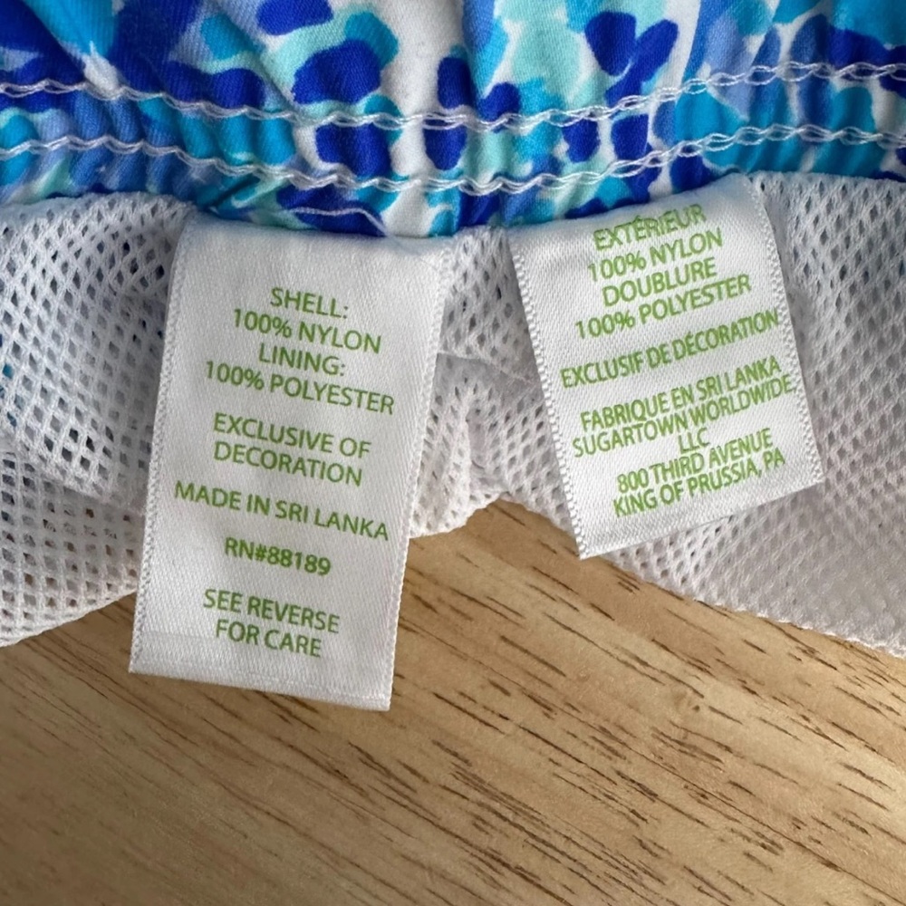 EUC Lilly Pulitzer Men’s Swim Trunks Turquoise Oasis Shell Me You Love Me Medium - Picture 3 of 3